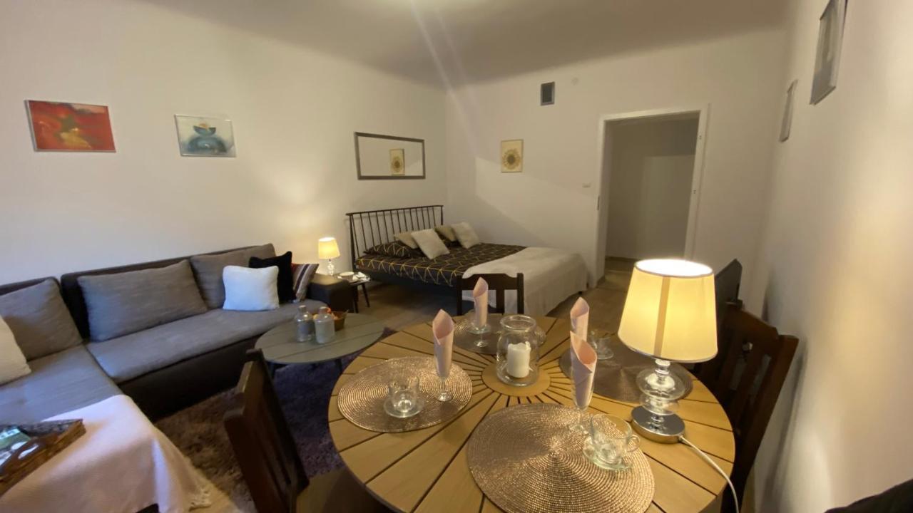 شقة وارسو  في Apartament Arsenal المظهر الخارجي الصورة
