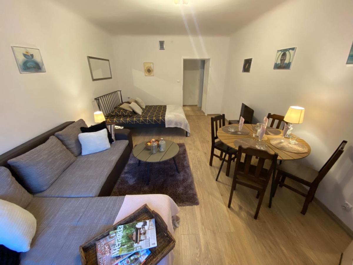 شقة وارسو  في Apartament Arsenal المظهر الخارجي الصورة