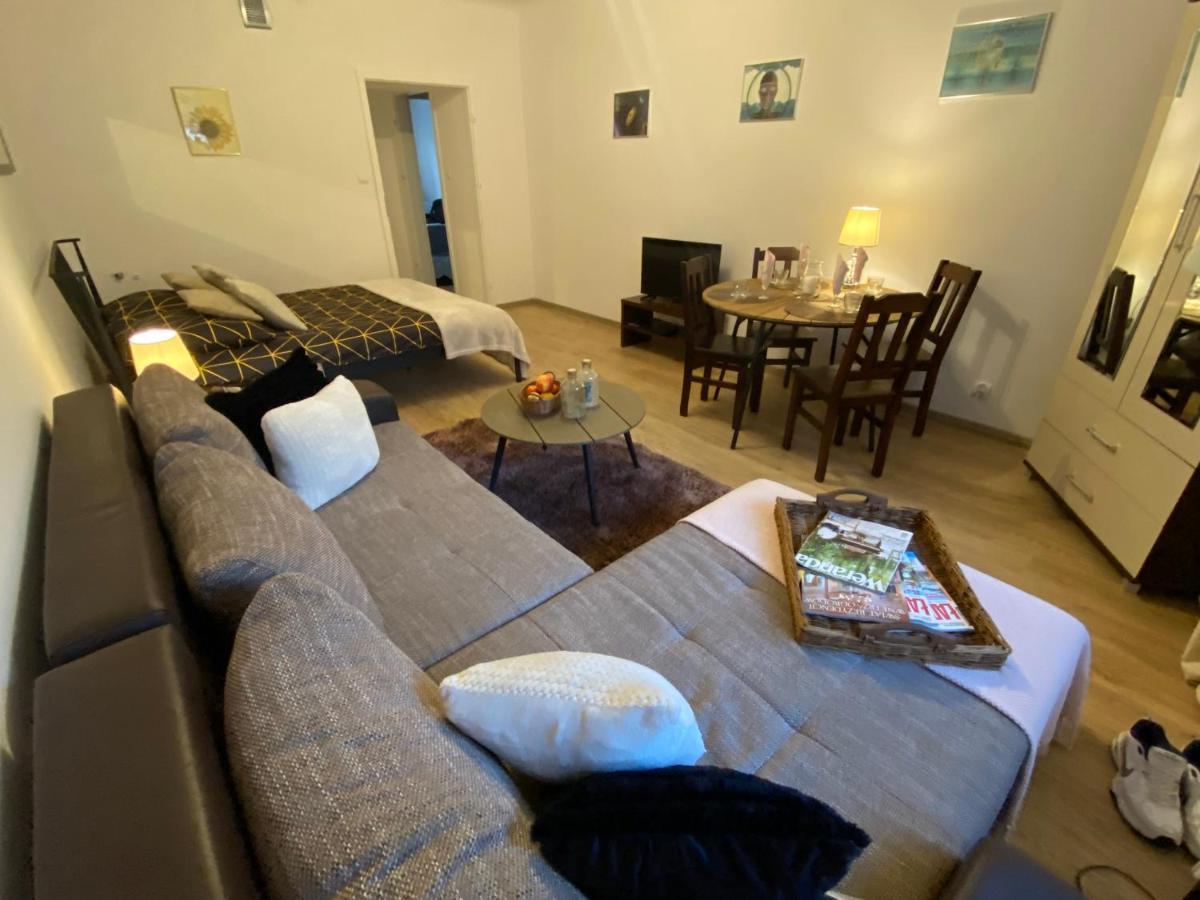 شقة وارسو  في Apartament Arsenal المظهر الخارجي الصورة